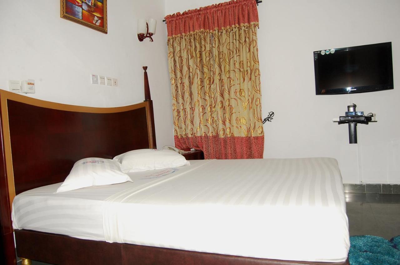 Hotel Residence Jeanne D'Arc Cotonou Dış mekan fotoğraf