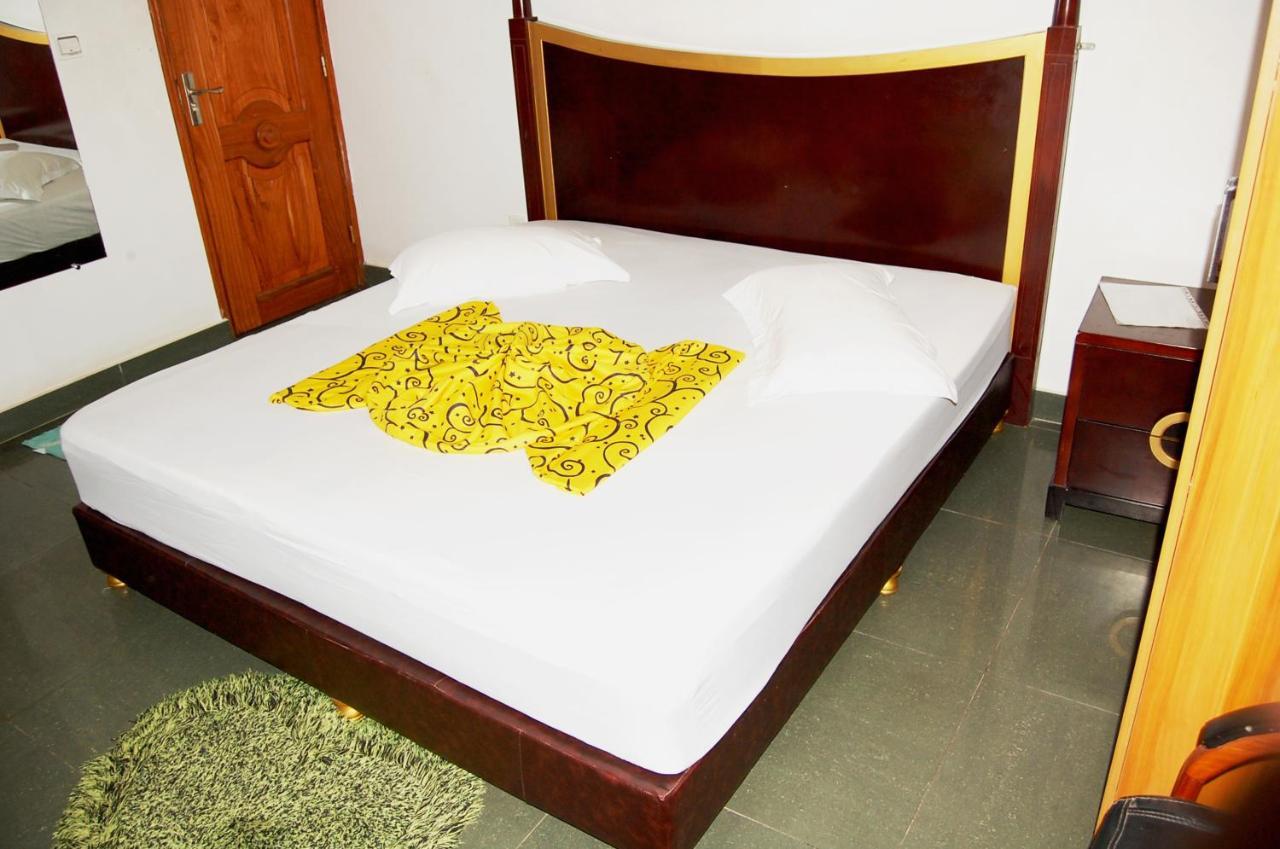 Hotel Residence Jeanne D'Arc Cotonou Dış mekan fotoğraf